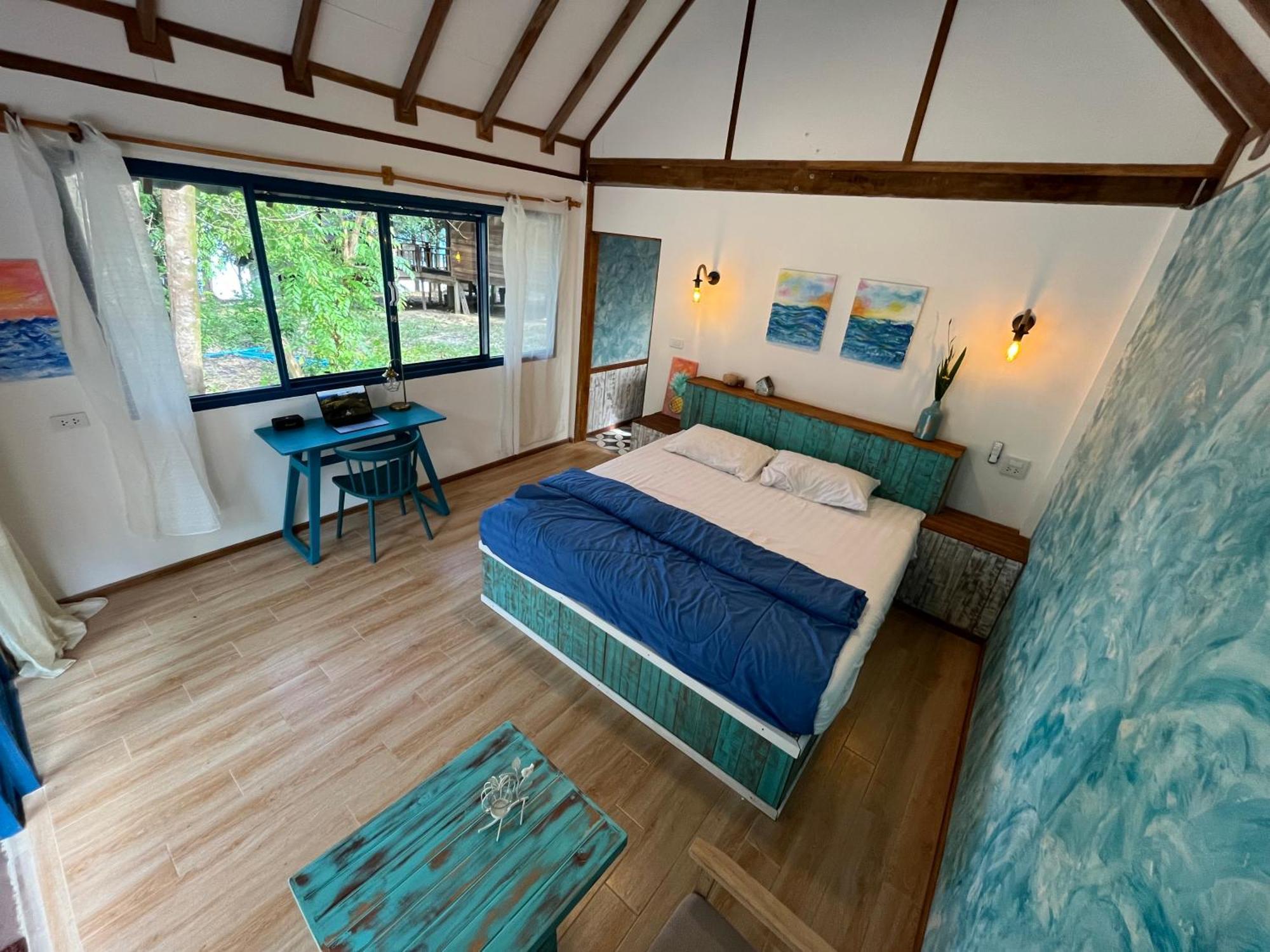 Heaven Beach Resort & Art Koh Phayam Buitenkant foto