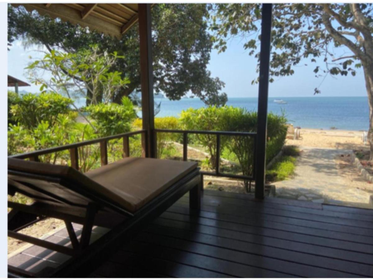 Heaven Beach Resort & Art Koh Phayam Buitenkant foto