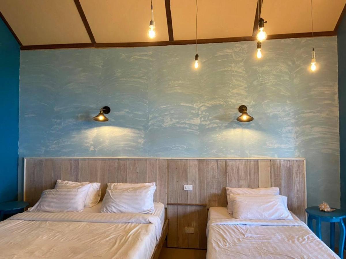 Heaven Beach Resort & Art Koh Phayam Buitenkant foto
