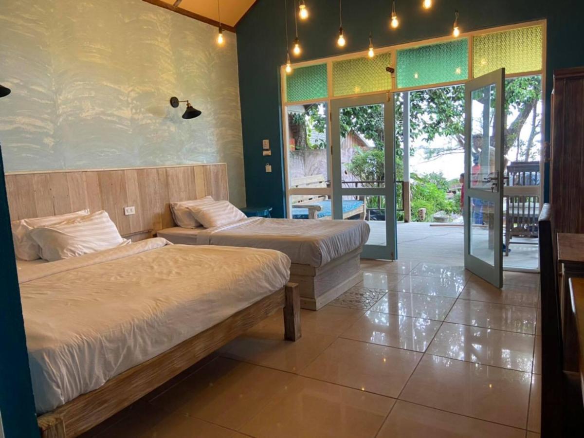 Heaven Beach Resort & Art Koh Phayam Buitenkant foto